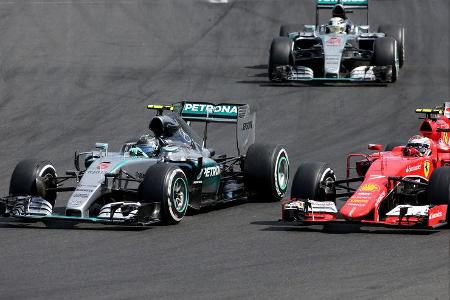 Nico Rosberg - Mercedes - Kimi Räikkönen - Ferrari - GP Ungarn - Budapest - Rennen - Sonntag - 26.7.2015