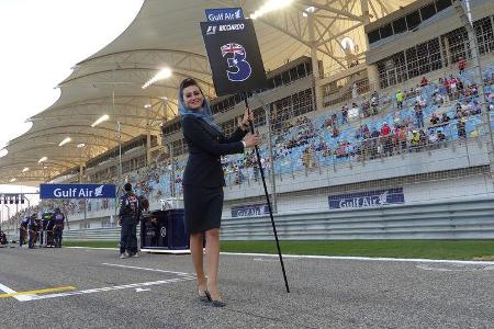 Grid Girls - GP Bahrain 2015