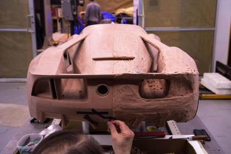 Ford GT - Supersportwagen - Entwicklung - kleine Tonmodelle