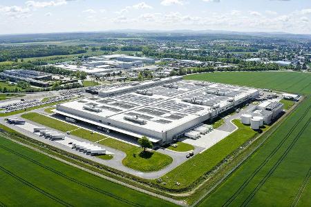 Produktion EQC, Werk in Kamenz