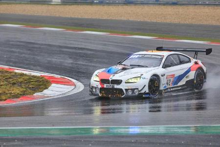 Martin Tomczyk hielt sich im Schnitzer-BMW lange auf Platz drei, verlor auf Marciello aber 30 Sekunden in drei Runden.