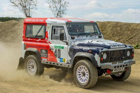 Land Rover Bowler Rallye Defender