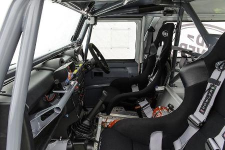 Land Rover Bowler Rallye Defender