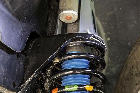 Land Rover Bowler Rallye Defender