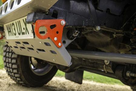 Land Rover Bowler Rallye Defender