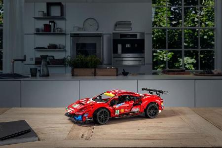 Lego Ferrari 488 GTE AF CORSE 51