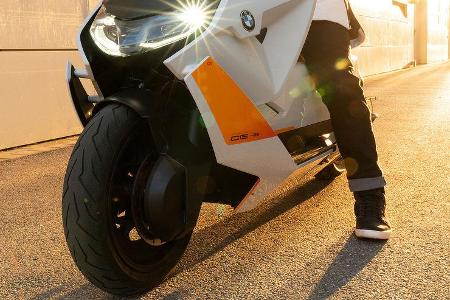 BMW Definition CE 04 Sperrfrist