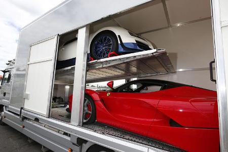 Bugatti Veyron Super Sport, Ferrari LaFerrari, Porsche 918 Spyder