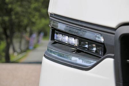 Kabe Crown i 810 LQB (2020)