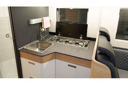 Adria Coral 670 SL Plus (2021)