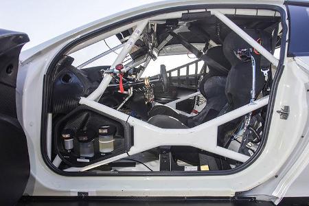 2018 BMW M6 GT3 Race Car