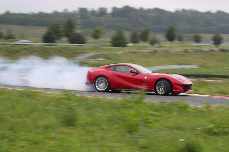 Ferrari 812 Superfast, Exterieur