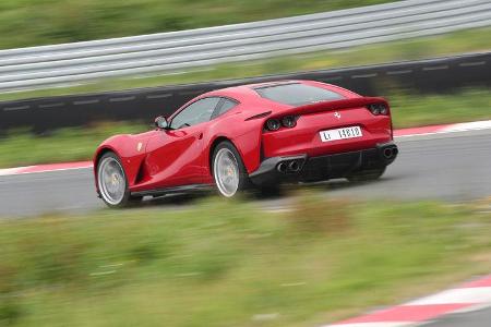 Ferrari 812 Superfast, Exterieur
