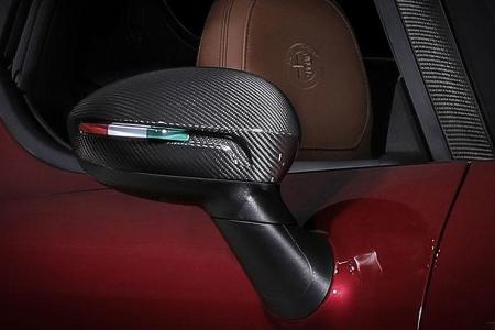 Alfa Romeo 4C Spider 33 Stradale Tributo