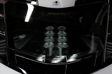 12/2020, Fake-Ansaugtrichter für die Corvette C8