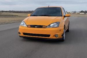 Ford Focus mit V8-Motor und Hinterrad-Antrieb