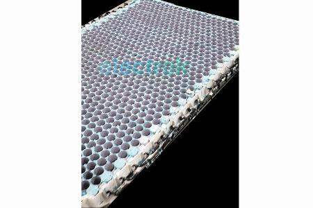 Tesla Batteriezellen-Tragestruktur