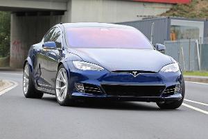 Tesla Model S Nordschleifenrekordversuch