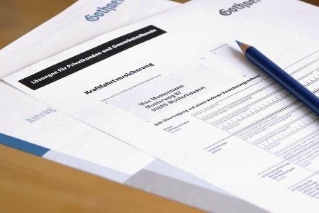 Kfz-Haftpflichtversicherungen: Corona drückt Versicherungspreise