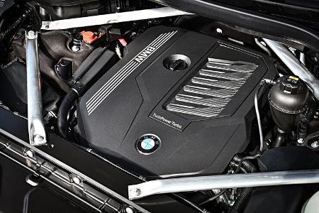 BMW X7 40i, Motorraum