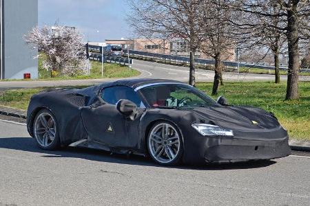 Erlkönig Ferrari SF90 Stradale Spider