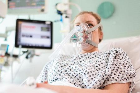 CPAP Beatmungsgerät - Mercedes - 2020