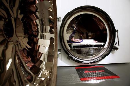 Mercedes GP - Fabrik Brackley