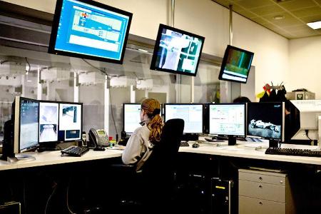 Mercedes GP - Fabrik Brackley