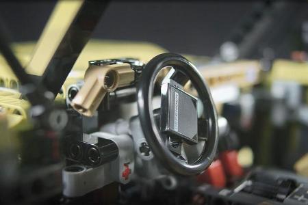 Lego Technic Land Rover Defender