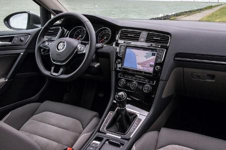 Golf 8 Cockpit 2019