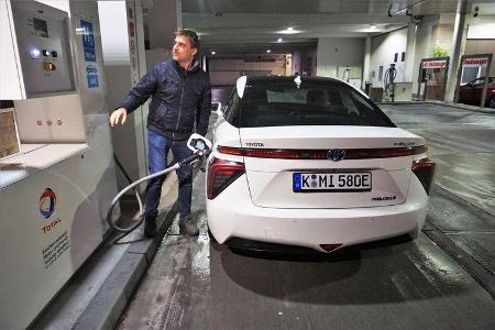 10/2019, Toyota Mirai