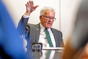 Ministerpräsident Winfried Kretschmann Redaktionsbesuch auto motor und sport