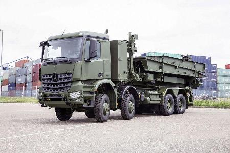 Mercedes Arocs 8x8 Militär