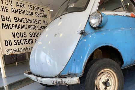 DDR Flucht Fahrzeuge Checkpoint Charlie