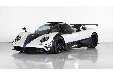 Im Rahmen der Riyadh Car Show versteigern die britischen Spezialisten von Silverstone Auctions mehr als 40 Boliden. Ein High...