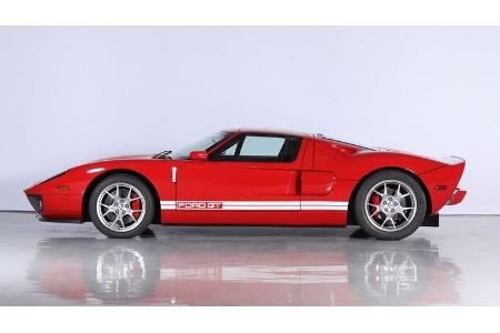 Eine Brücke zwischen Klassikern und modernen Sportwagen bildet in der Liste ein Ford GT (2006).