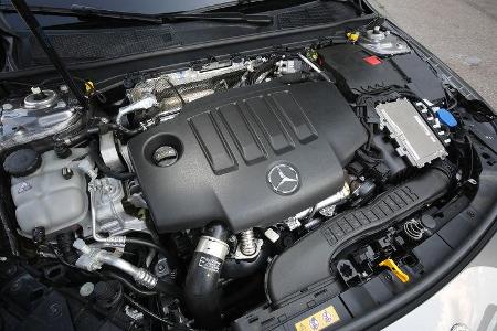 Mercedes A 200 d, Motorraum