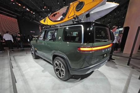 Rivian R1S