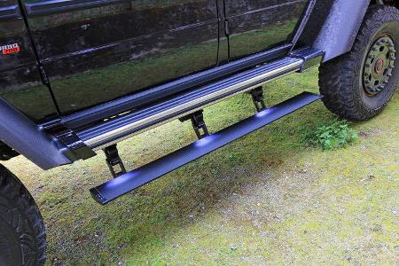 Brabus 700 6x6, Trittbrett