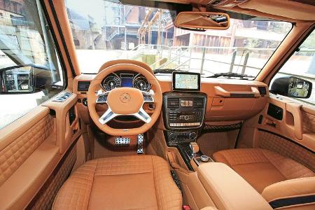 Brabus 700 6x6, Cockpit
