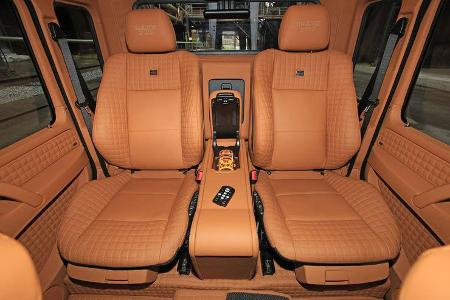 Brabus 700 6x6, Fondsitze