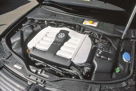 VW Passat W8, Motor