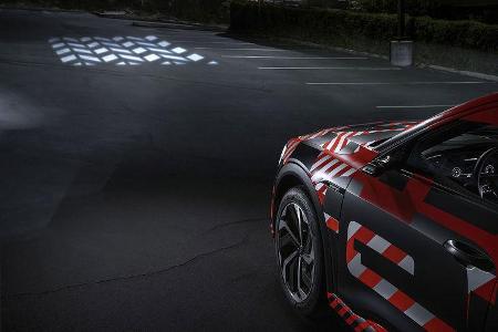 Digital Matrix Light Audi e-tron Sportback Mitfahrt