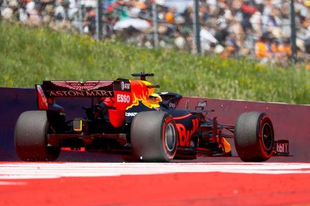 Für den GP Österreich brachte Adrian Newey nur einen minimal veränderten Frontflügel mit. Und der schlug ein wie eine Bombe....