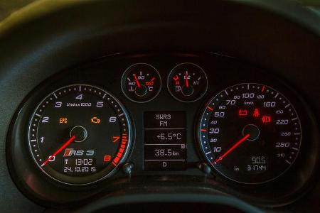 BTRS-AUDI RS 3 Sportback, Rundinstrumente