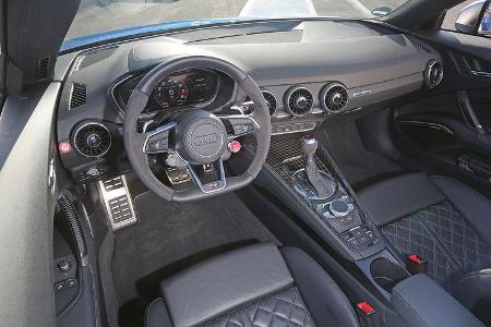 Audi TT RS Roadster, Cockpit
