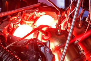 Motor Mercedes AMG GT, Prüfstand, glühend Turbolader