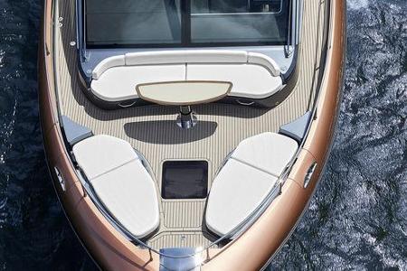 09/2019, Lexus Yacht LY 650