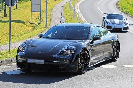 Porsche Taycan Erlkönig