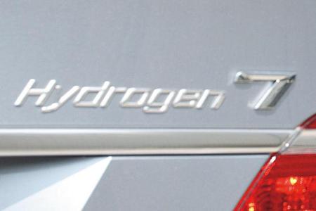Der Hydrogen 7er musste die Freigabeprozedur der Großserie durchlaufen.